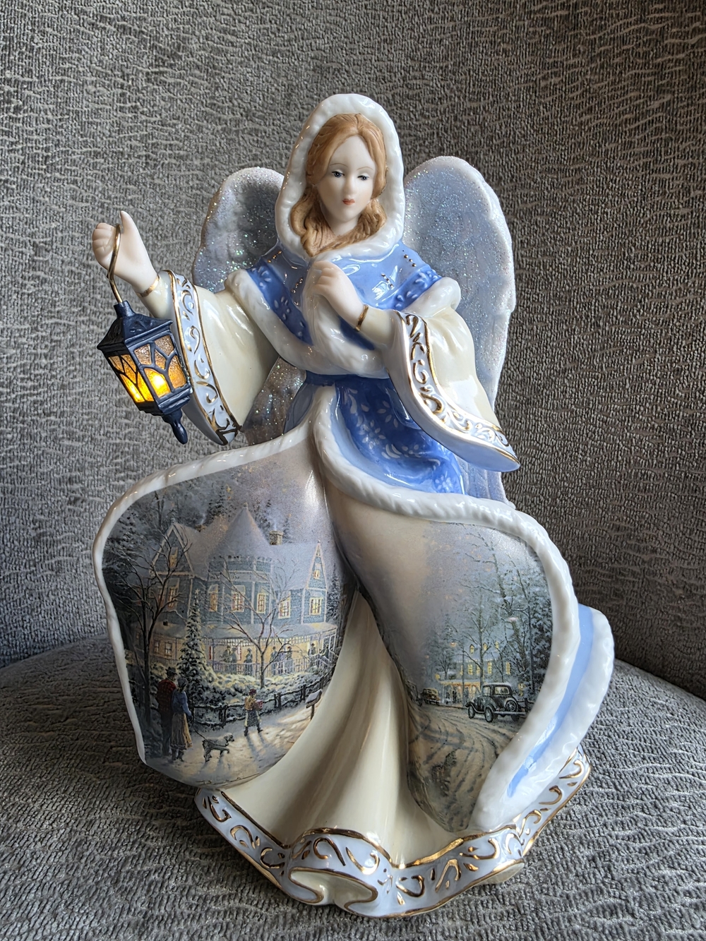 Beautiful VTG Thomas Kincade Winter Angels, Angel Of Light In Blue Illuminated